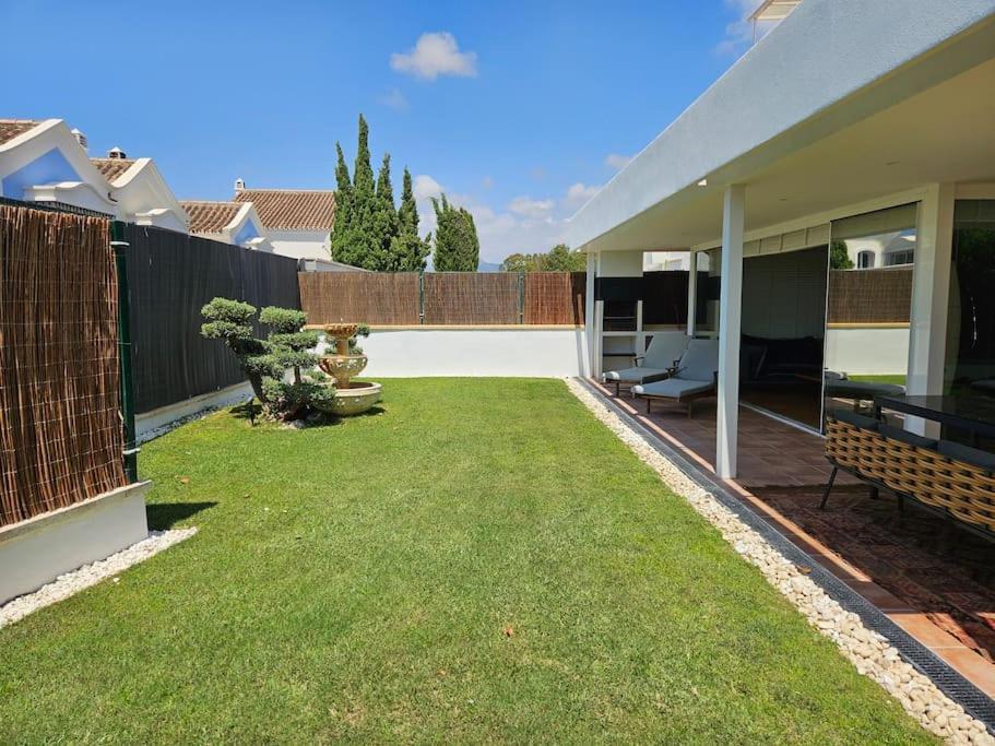 Altos Del Rodeo Apartment *